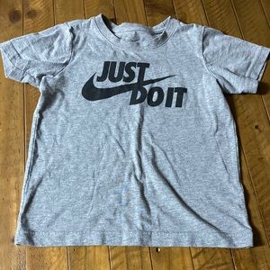 Kids Nike tee